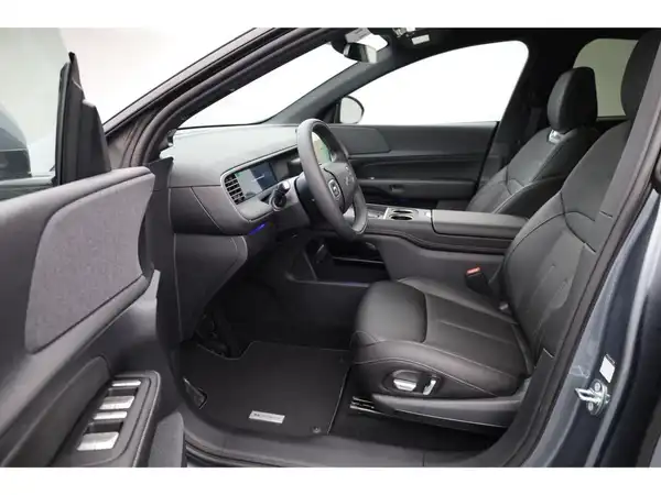 XPENG G6 (10/12)