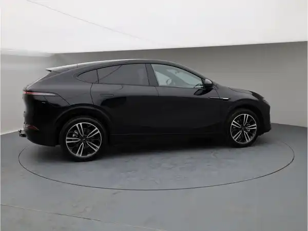 XPENG G6 (7/27)