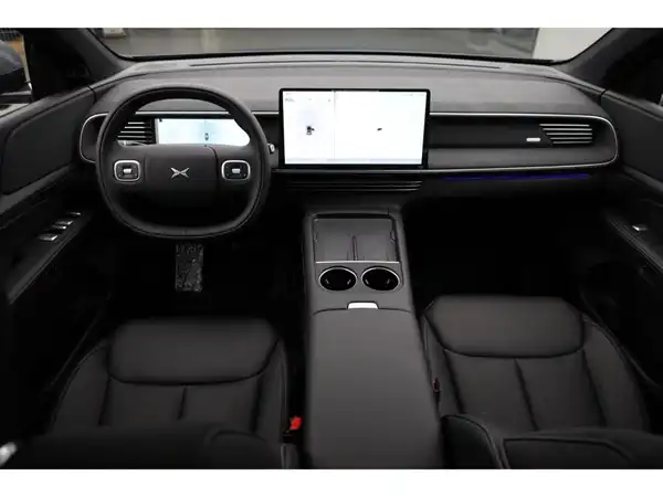 XPENG G6 (14/27)