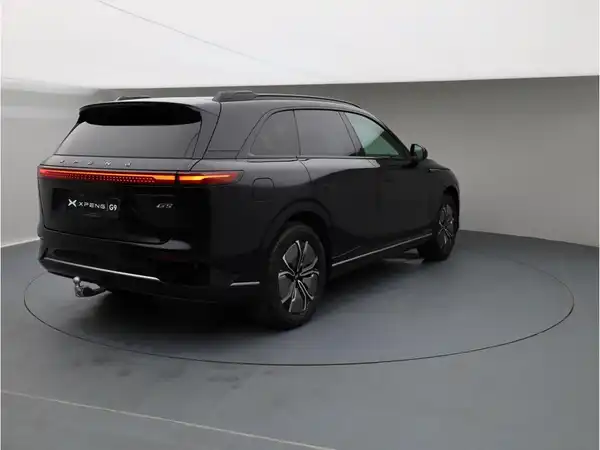 XPENG G9 (6/28)